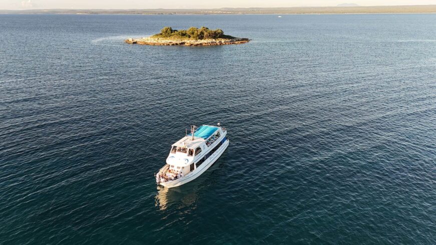 Private boat tour in Pula for special occasions