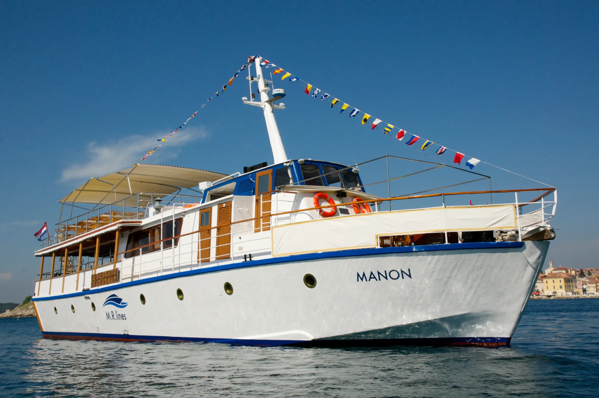 Boat Manon cruise vessel in Istria